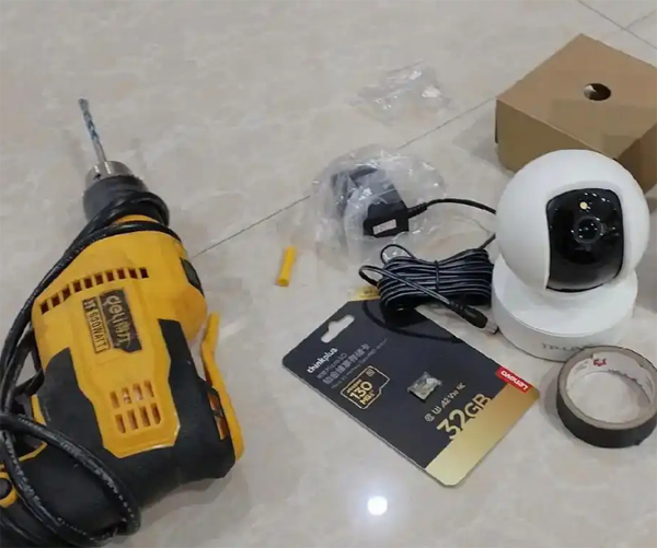 李滄監(jiān)控?cái)z像頭怎么安裝